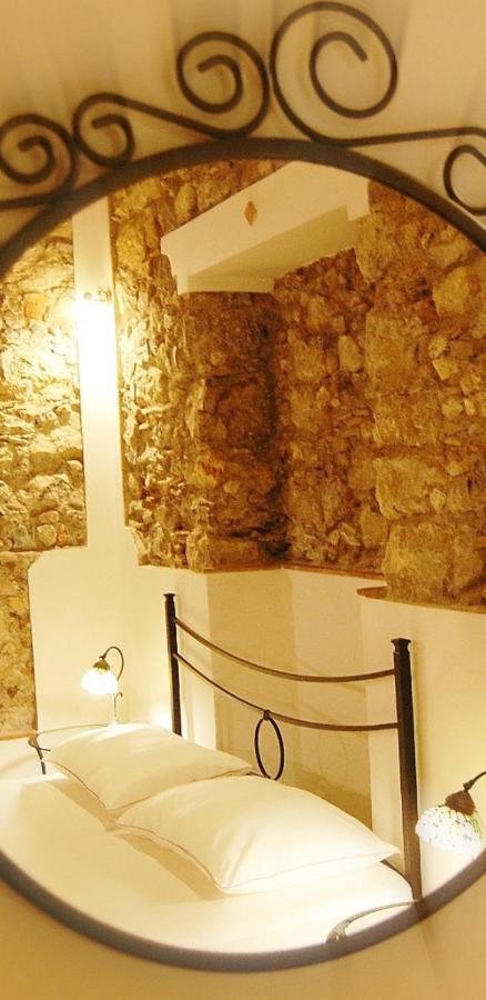Incantevole E Storico Appartamento In Pieno Centro Taormina Exterior foto